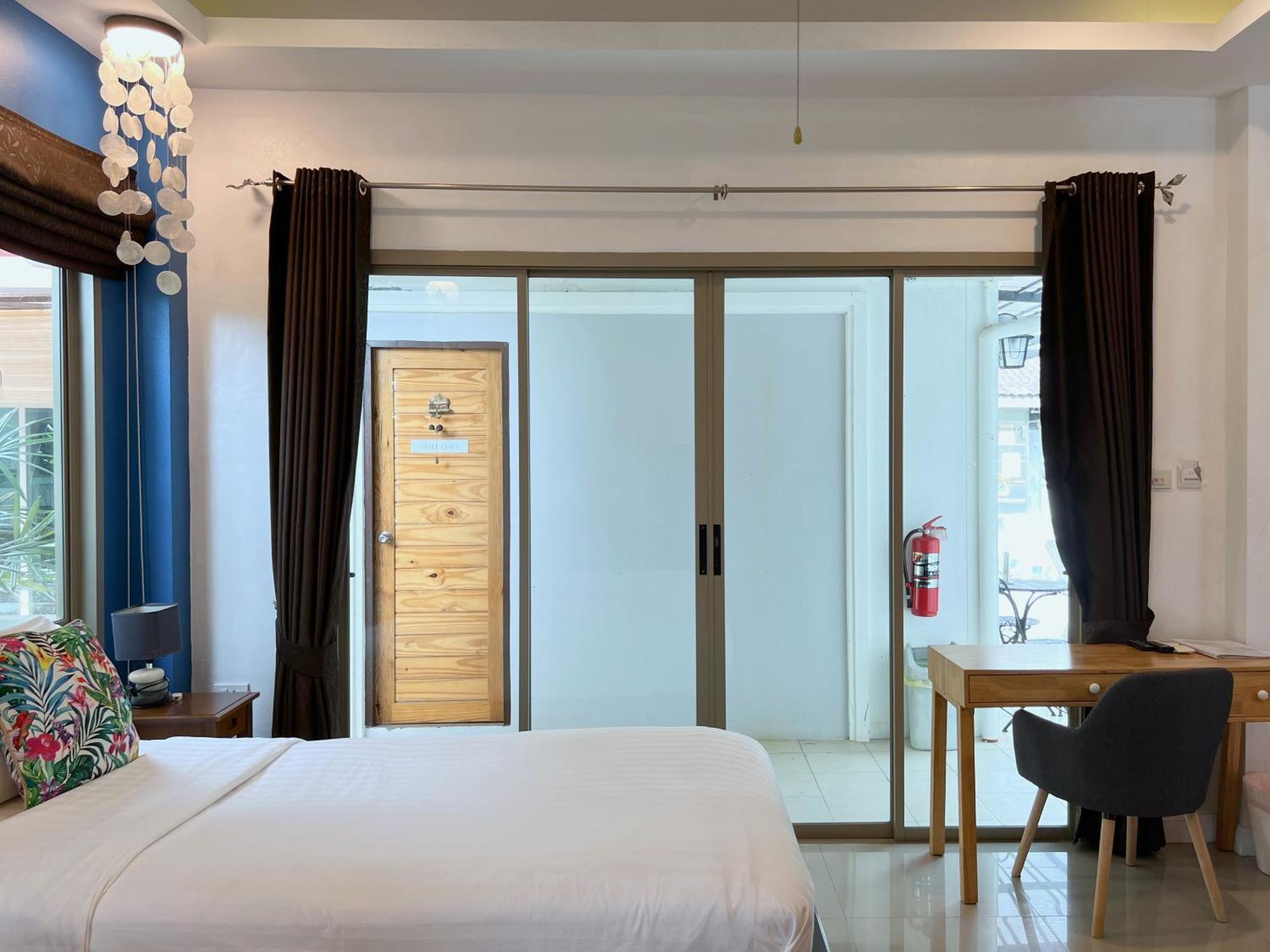 The Snug Airportel - Phuket Airport Nai Yang Beach 部屋 写真